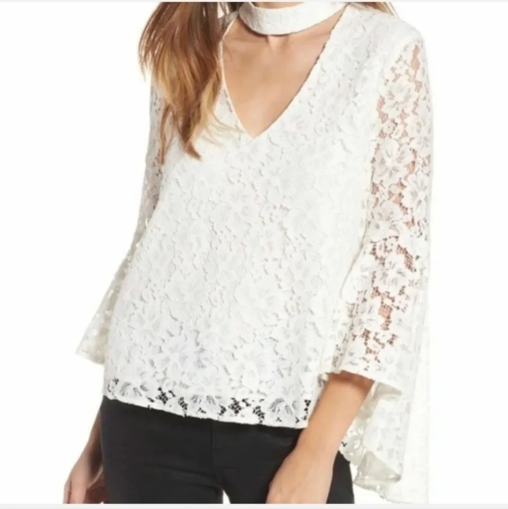 WAYF RAYAN FLORAL LACE CHOKER  BELL SLEEVE BLOUSE, SZ LARGE